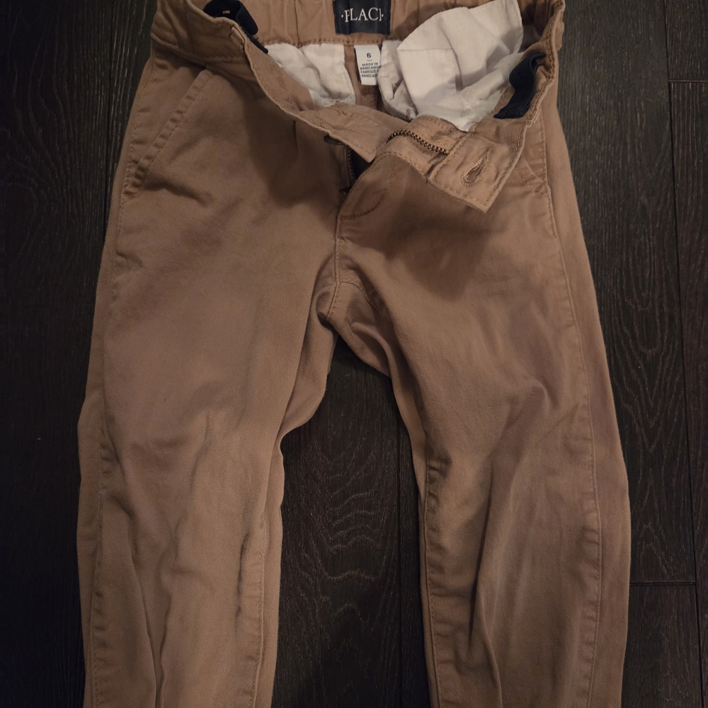 The Children's Place Boys Tan Chino Pants